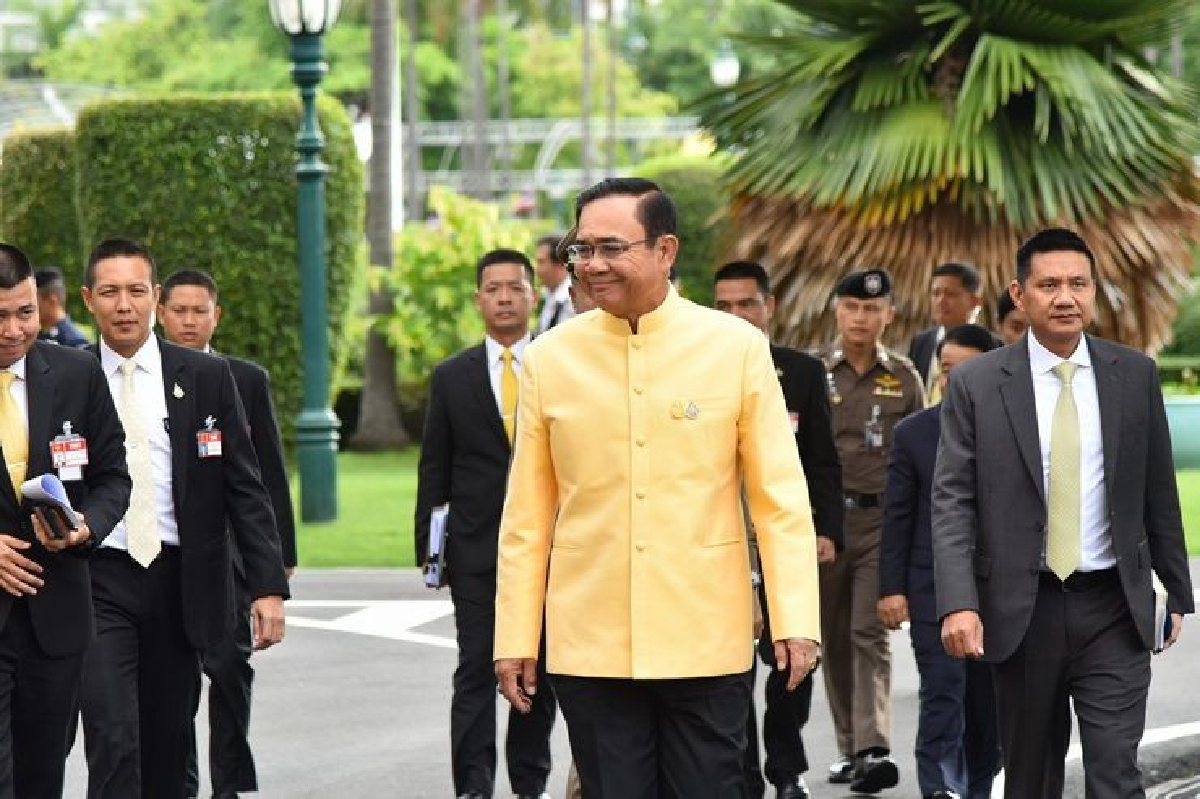 "บิ๊กตู่"คุยสส.ใต้-อีสานพปชร.แล้วไร้ปัญหา ขอให้มั่นใจโผรายชื่อครม.เรียบร้อยดี "บิ๊กตู่"คุยสส.ใต้-อีสานพปชร.แล้วไร้ปัญหา ขอให้มั่นใจโผรายชื่อครม.เรียบร้อยดี