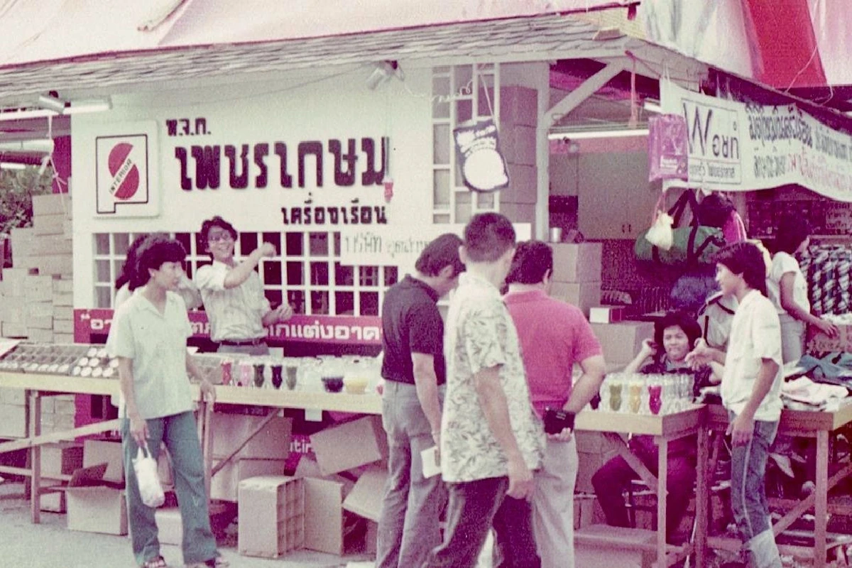 "สมชาย ศรีสกุลภิญโญ" ผู้บุกเบิกเฟอร์นิเจอร์แบรนด์”สตาร์มาร์ค”เบื้องหลังโซฟาหลุยส์ในฉากละคร