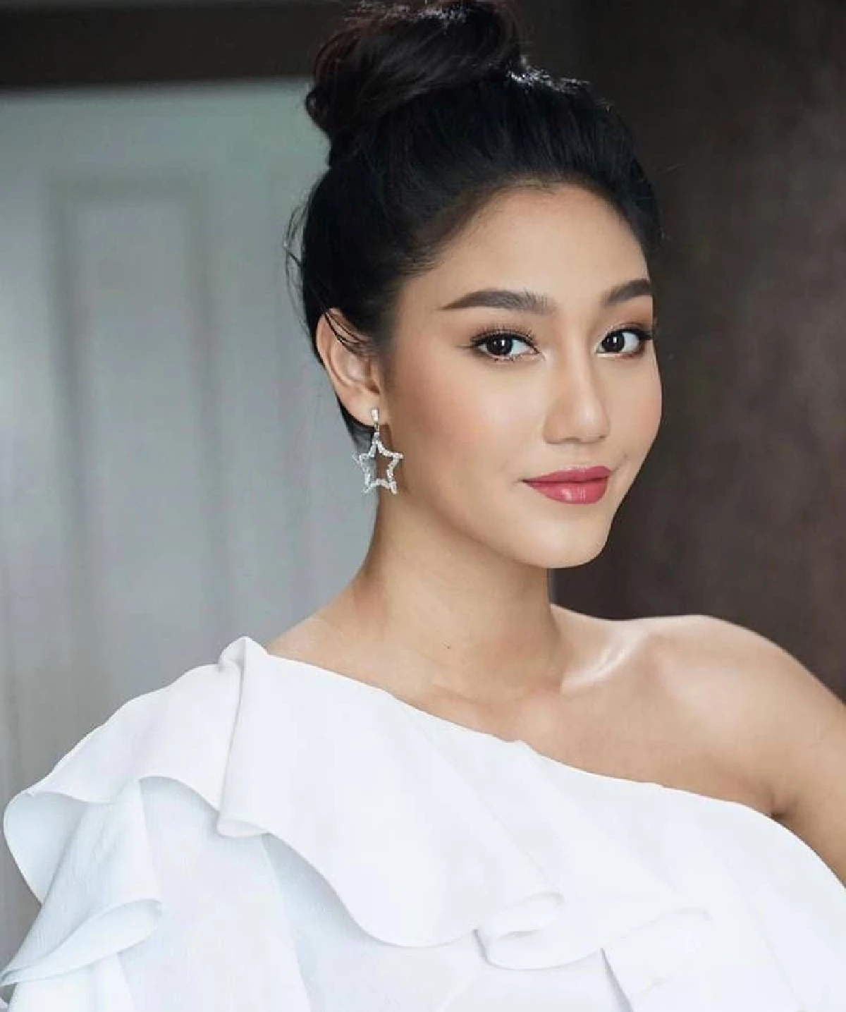 นิโคลีน โดนโยงมือที่สาม อองตวน-ชิปปี้ หลังฝ่ายหญิงโพสต์แรงแกงกะหรี่