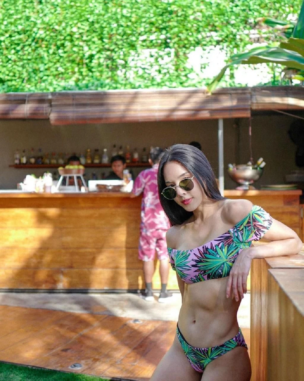 เบเบ้ ธันย์ชนก นุ่งบิกินี่อวดหุ่นเซ็กซี่ที่บาหลี โชว์กล้ามท้องชัดมาก