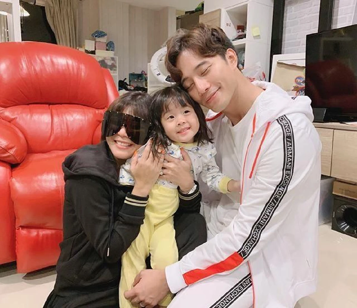 น้องเป่าเปา อัดคลิปขอบคุณ พี่เบลล่า หลังตัดชุดให้ไว้ใส่เหมือนกัน (คลิป)