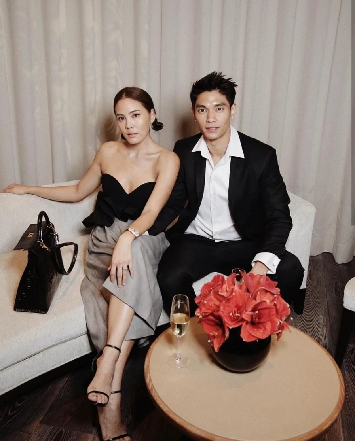 เป็นไปตามคาด! เจนี่-มิกกี้ โพสต์สตอรี่ไอจีเฉลยเพศลูกคนแรกแล้ว