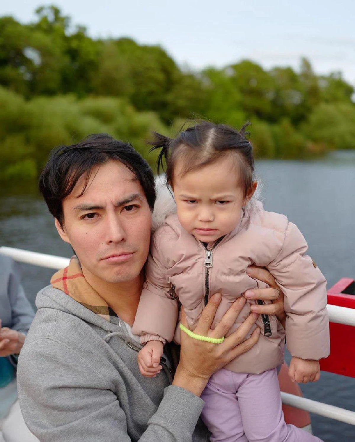 นาวิน ต้าร์-ไฮโซน้ำหวาน ทุ่มเงิน 100 ล้าน ซื้อบ้านที่อังกฤษ มีเพื่อนบ้านเป็น พอลล่า