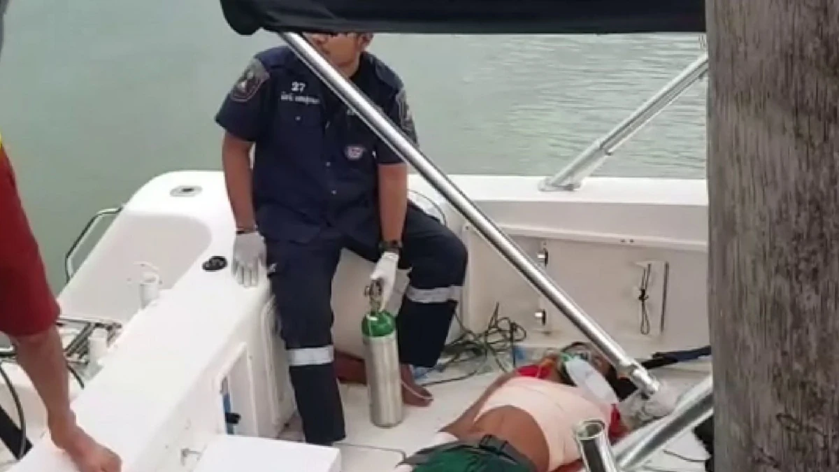 ช่วยระทึก! ลูกเรือประมงแขนขาดขณะหาปลากลางทะเล