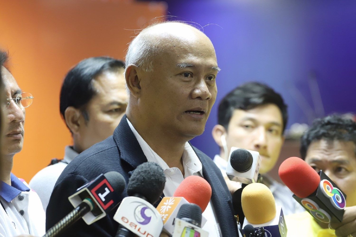 รองหัวหน้าอนาคตใหม่ เทียบคสช.เป็น "เกสตาโป" แฝงอยู่ในกอ.รมน. รองหัวหน้าอนาคตใหม่ เทียบคสช.เป็น "เกสตาโป" แฝงอยู่ในกอ.รมน.