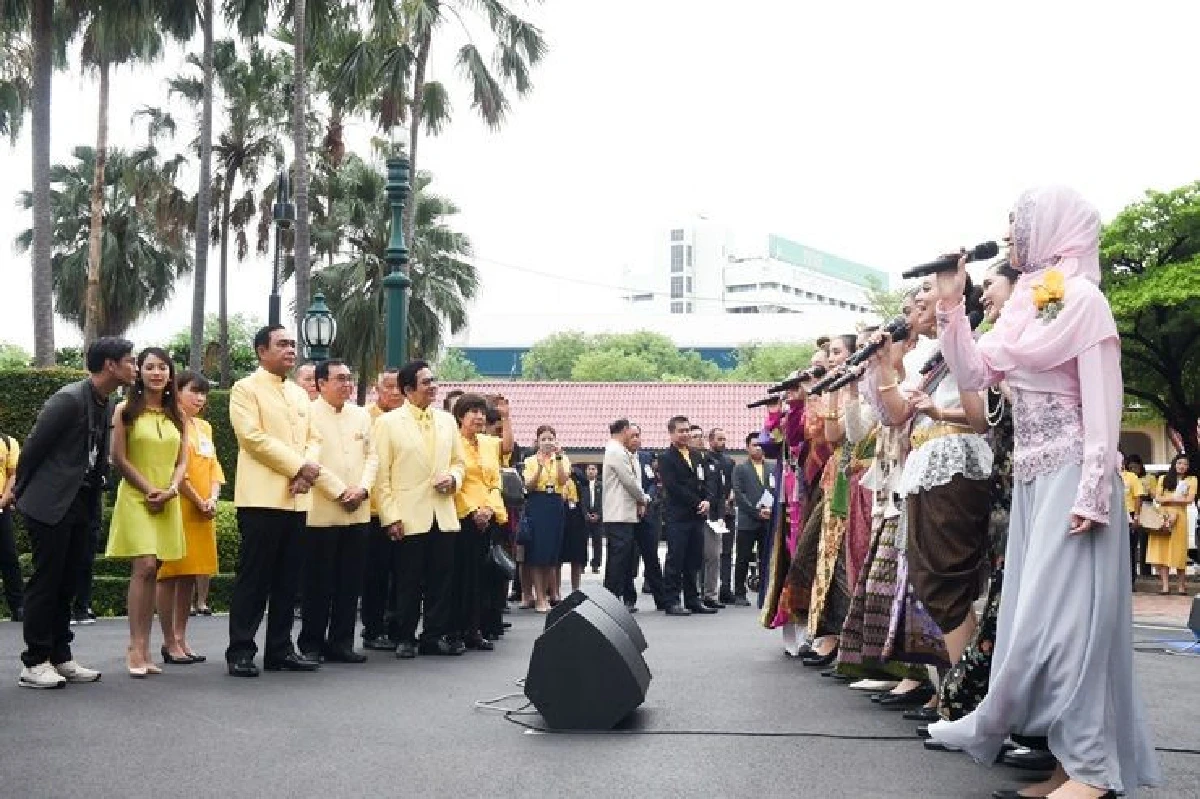 "บิ๊กตู่"เผย ครม.ใหม่อยู่ระหว่างตรวจสอบคุณสมบัติ
