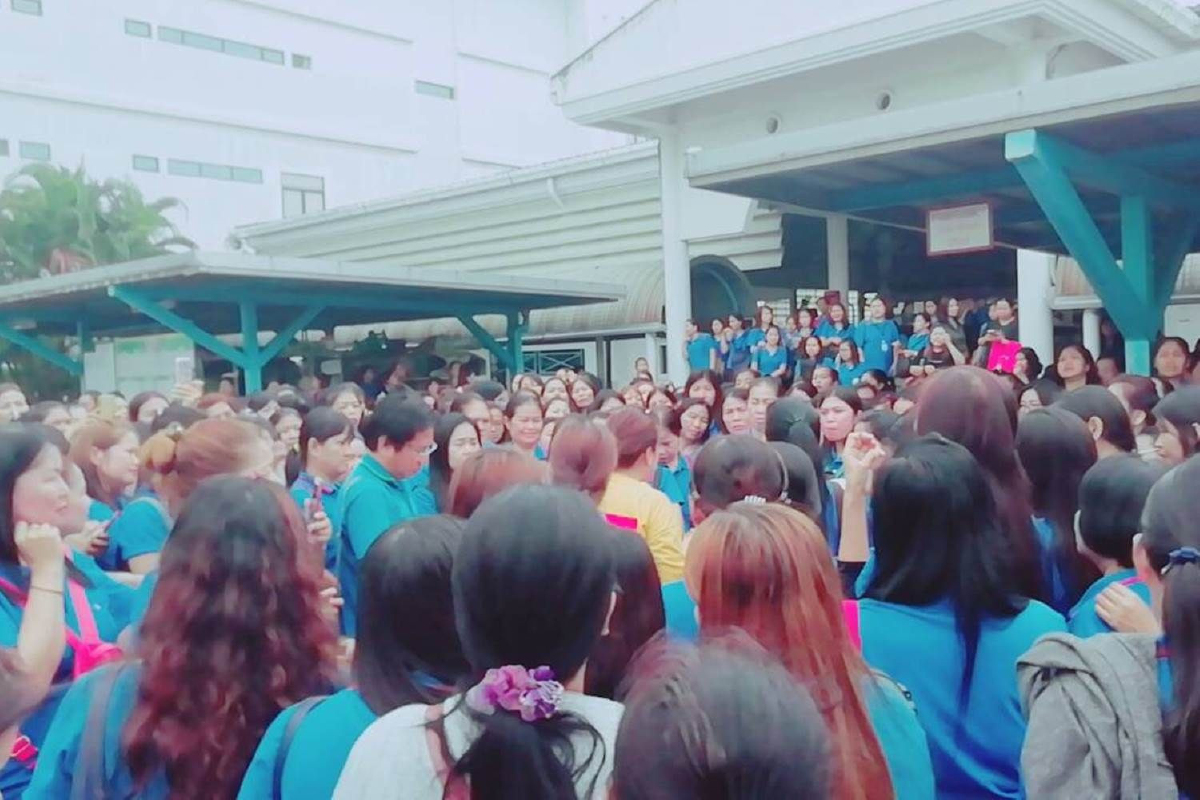 ส.ส.อนาคตใหม่ร่วมแจม กรณี"สาวโรงงาน"ไม่ได้รับเงินเดือน ส.ส.อนาคตใหม่ร่วมแจม กรณี"สาวโรงงาน"ไม่ได้รับเงินเดือน