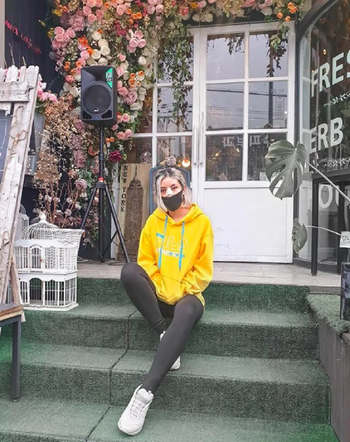 ส่องภาพสุดแซ่บ "ต้องตา แสงรวี" น้องสาว “โตโน่” หลังบินไปศัลยกรรมที่เกาหลี