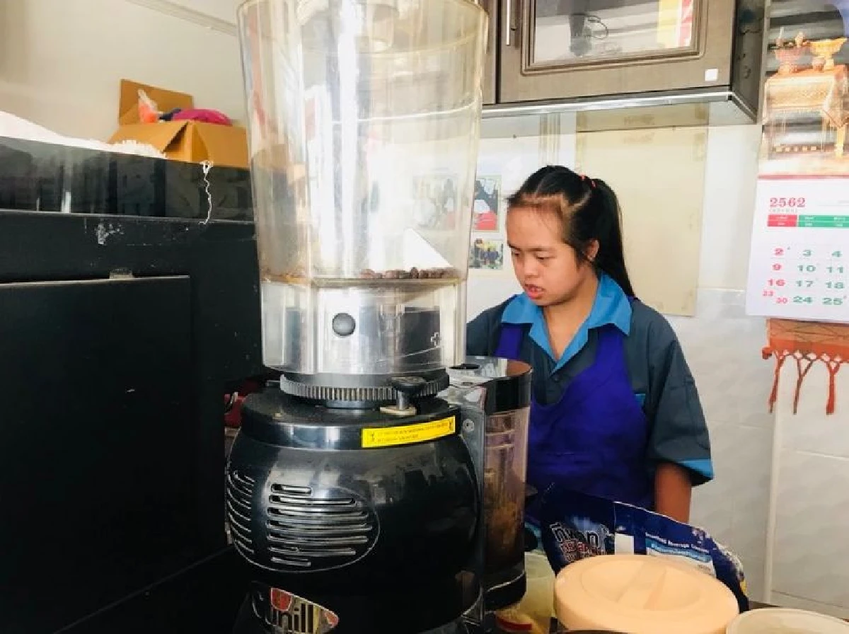 ชวนชิมร้านกาแฟเด็กพิเศษ “เชียงรายปัญญาฯ” อร่อยย่อมเยาว์-บริการสุดประทับใจ