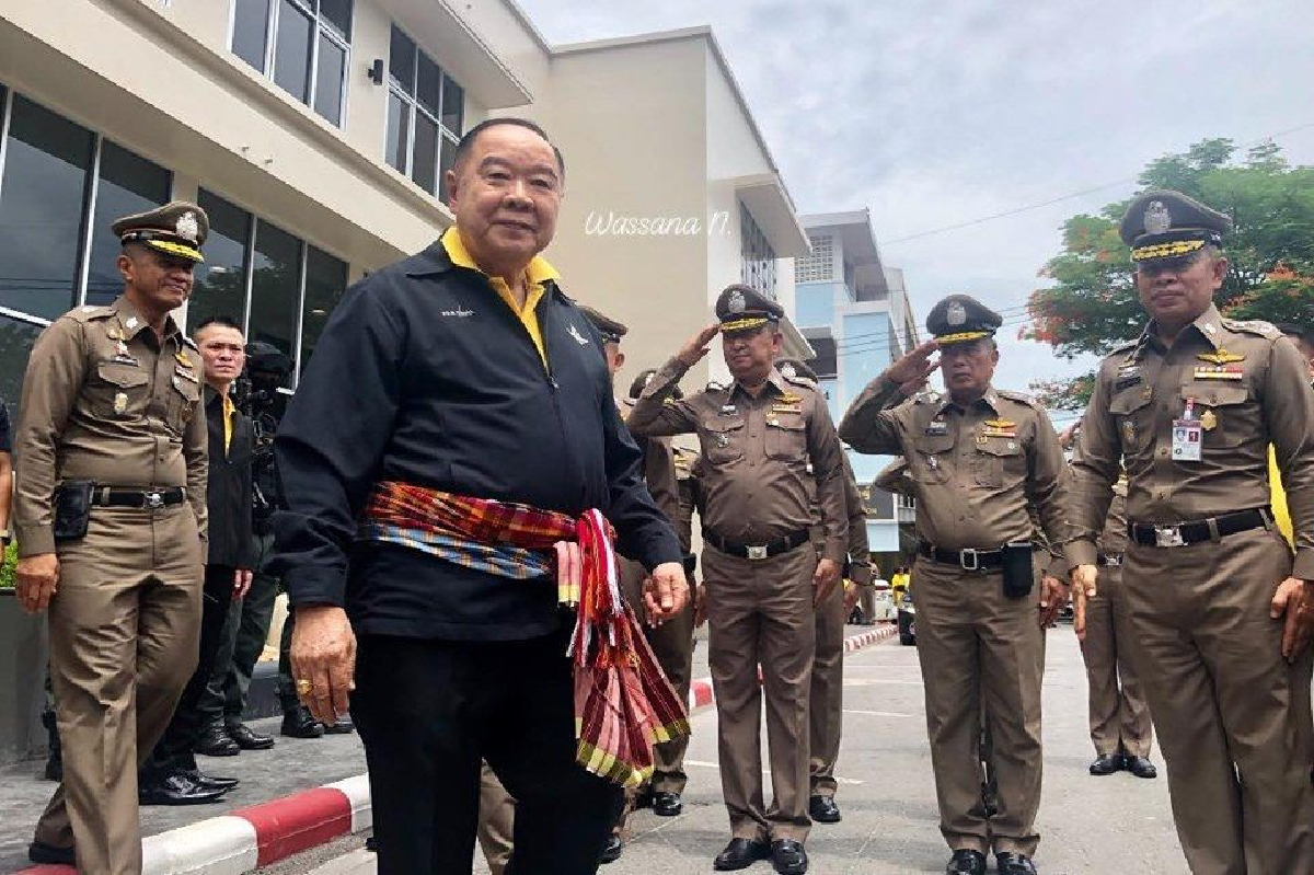 "บิ๊กป้อม"ลั่นรัฐบาลตู่2 ลุยแก้หนี้นอกระบบต่อ "บิ๊กป้อม"ลั่นรัฐบาลตู่2 ลุยแก้หนี้นอกระบบต่อ
