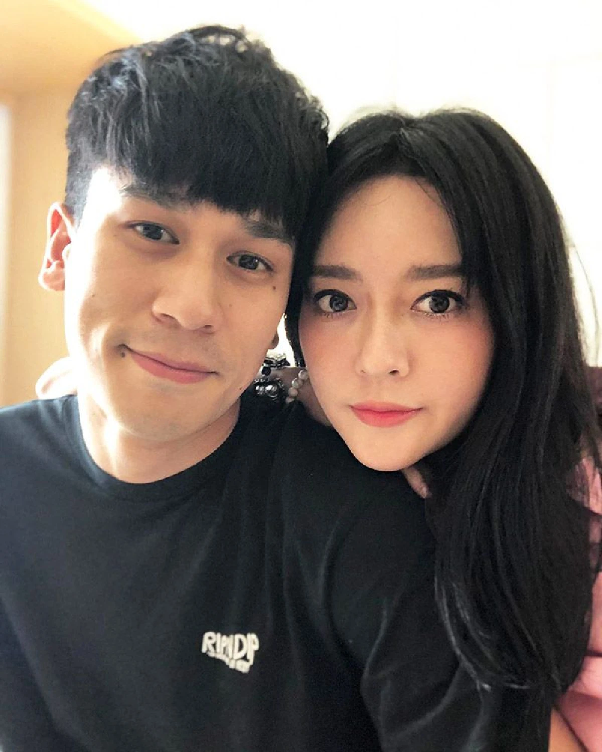 แก้มบุ๋ม ปรียาดา เผยหน้าแฟนใหม่ชัดๆ ขอบคุณที่อยู่เคียงข้างดูแลยามป่วยหนัก