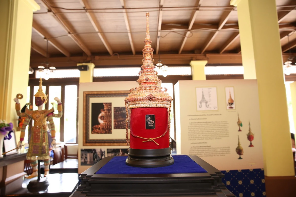 ชื่นชมความงดงามของหุ่นละครเล็ก (โจหลุยส์) ในงาน “เทิดไท้พระมหากษัตรา พระบรมราชาภิเษก”