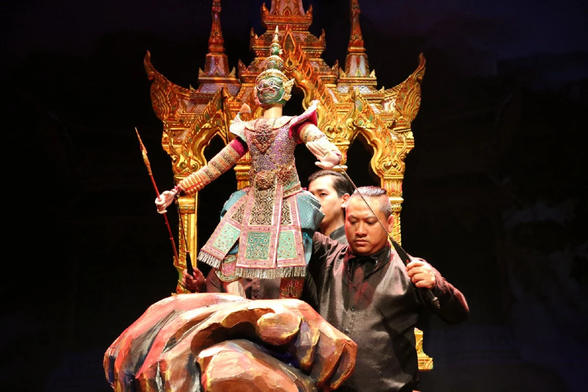 ชื่นชมความงดงามของหุ่นละครเล็ก (โจหลุยส์) ในงาน “เทิดไท้พระมหากษัตรา พระบรมราชาภิเษก”