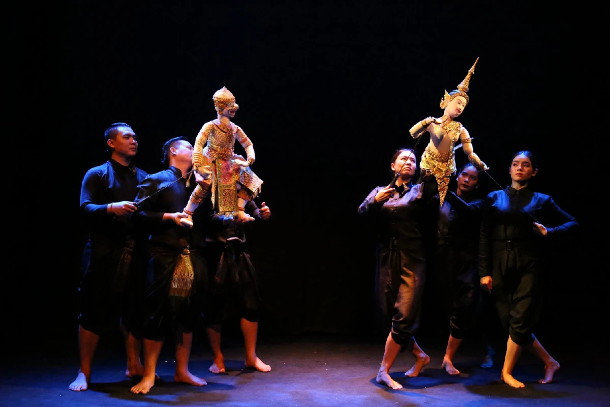 ชื่นชมความงดงามของหุ่นละครเล็ก (โจหลุยส์) ในงาน “เทิดไท้พระมหากษัตรา พระบรมราชาภิเษก”