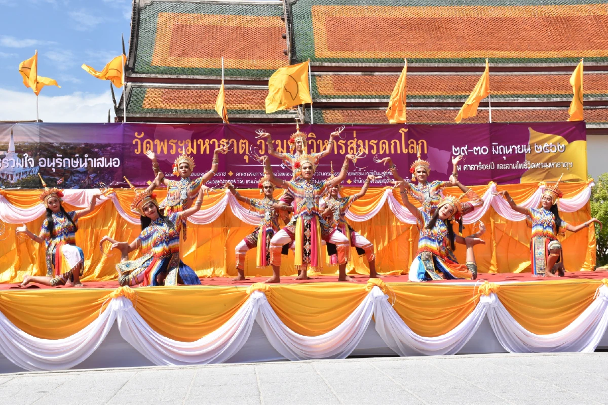 ร่วมสวดทำนองสรภัญญะขับเคลื่อนวัดมหาธาตุฯ สู่มรดกโลก