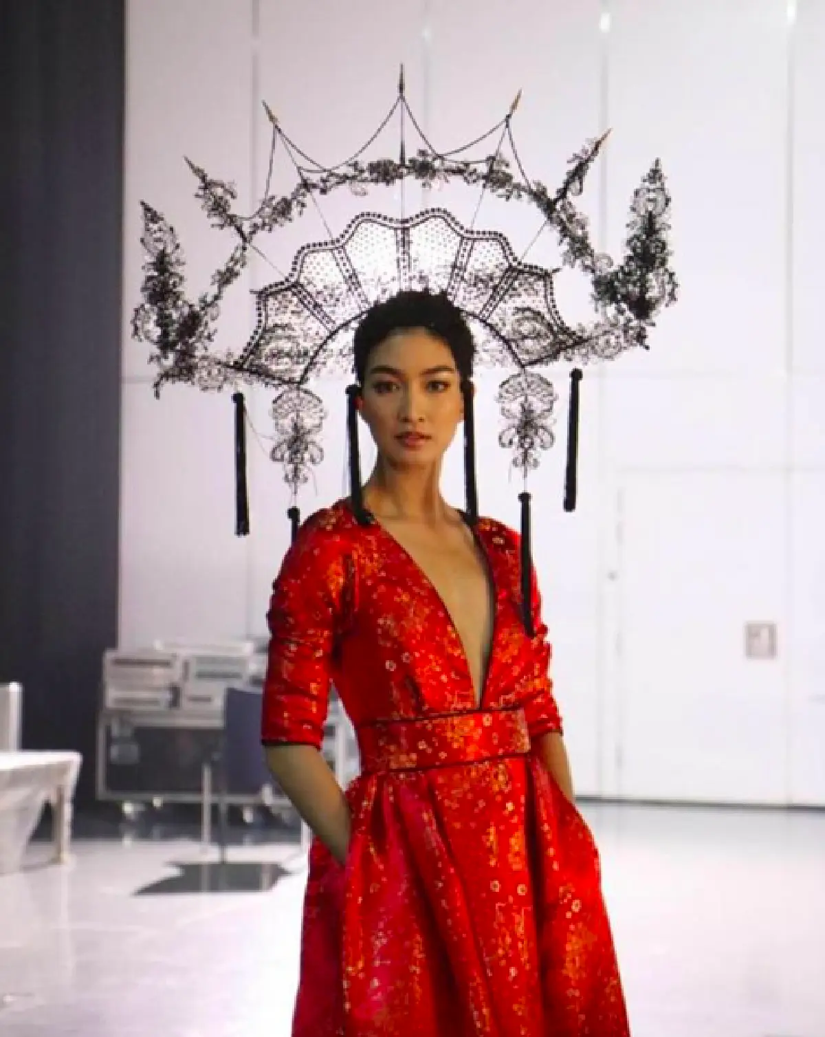ควีนออฟรันเวย์! “แพนเค้ก” เดินสายเดินแบบทั่วโลก ล่าสุดเขย่ารันเวย์ดูไบ