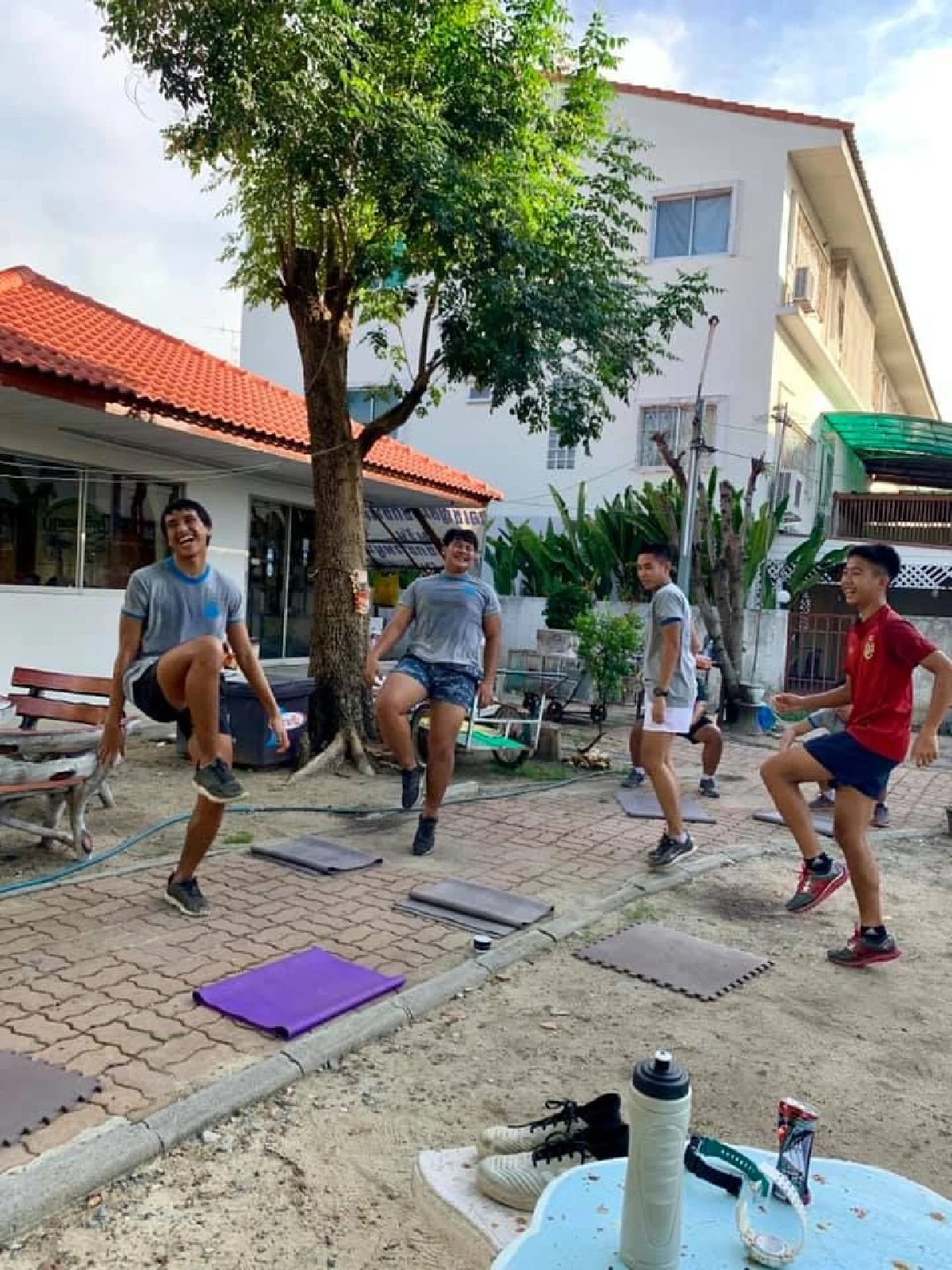 อยากเป็นนายร้อยต้องดูให้ดี!! วิธีเลือก "โรงเรียนกวดวิชาเตรียมทหาร-ตำรวจ" ที่พ่อแม่ควรคำนึง