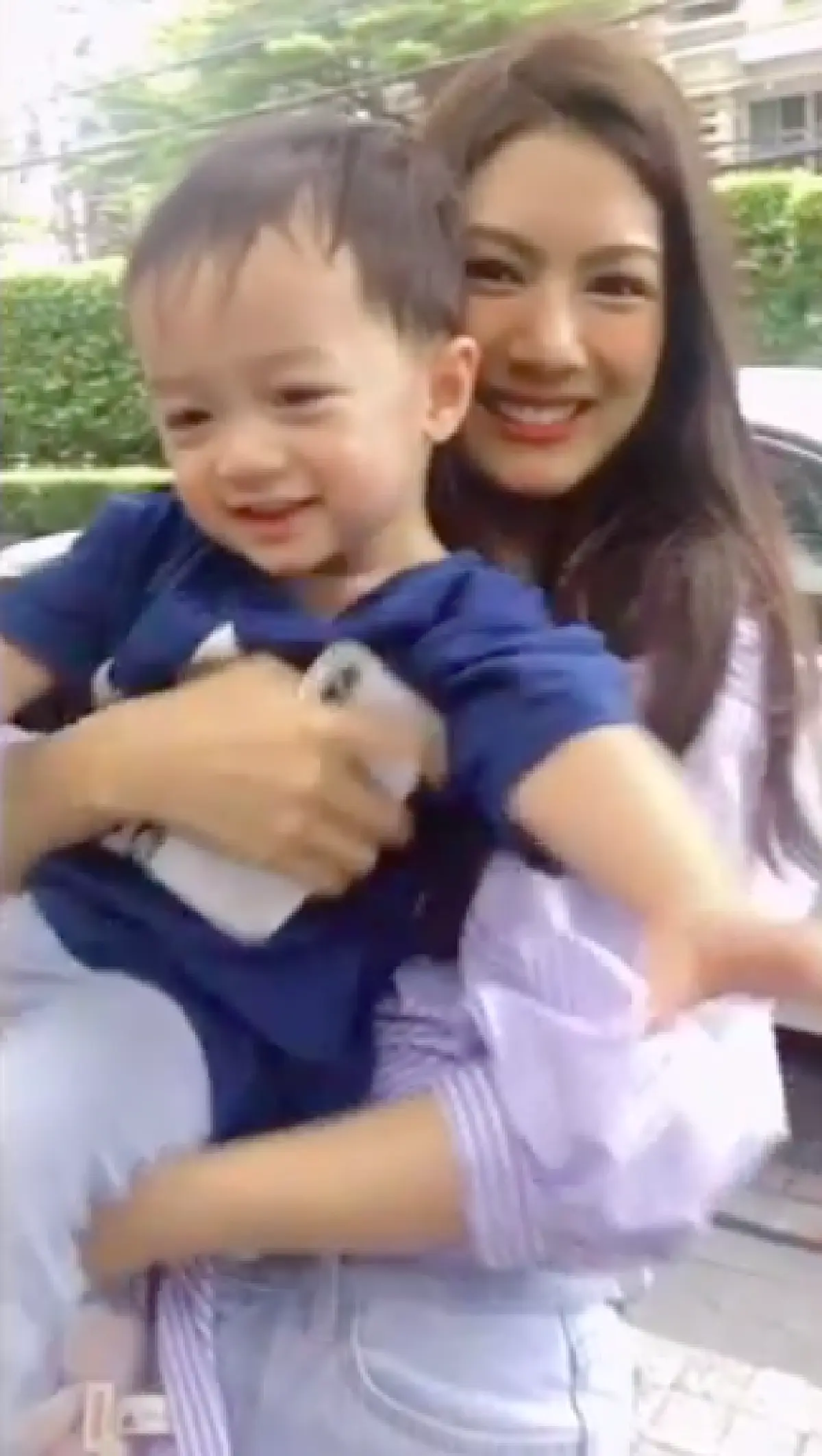 ขยับเป็นอ้อน! “น้องพายุ” น่ารักเก่งขนาดนี้จะไม่ให้สาวๆ หลงได้ยังไง