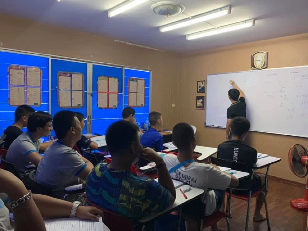 อยากเป็นนายร้อยต้องดูให้ดี!! วิธีเลือก "โรงเรียนกวดวิชาเตรียมทหาร-ตำรวจ" ที่พ่อแม่ควรคำนึง