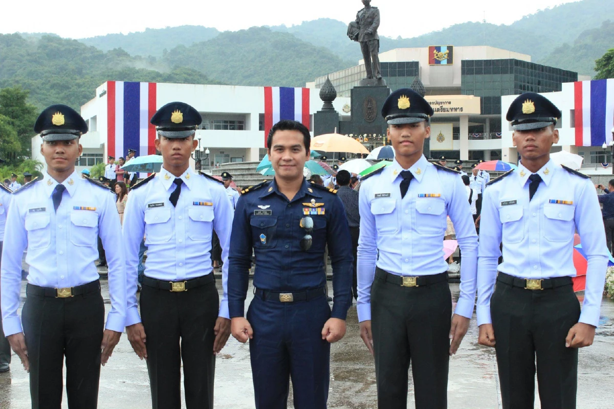 อยากเป็นนายร้อยต้องดูให้ดี!! วิธีเลือก "โรงเรียนกวดวิชาเตรียมทหาร-ตำรวจ" ที่พ่อแม่ควรคำนึง