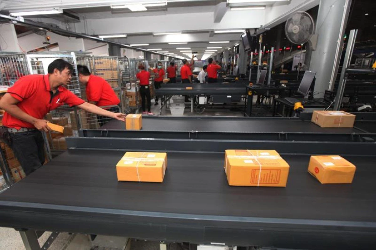 ธุรกิจขนส่งสะเทือน ปมยาเสพติด ไปรษณีย์คุมเข้มรับส่งพัสดุ