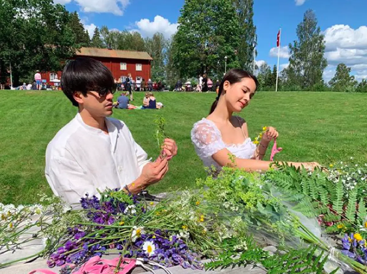 ทริปดีต่อใจ "ณเดชน์-ญาญ่า” น่ารักมุ้งมิ้งยืนกุมมือ สวีตต่อหน้าแม่ๆ