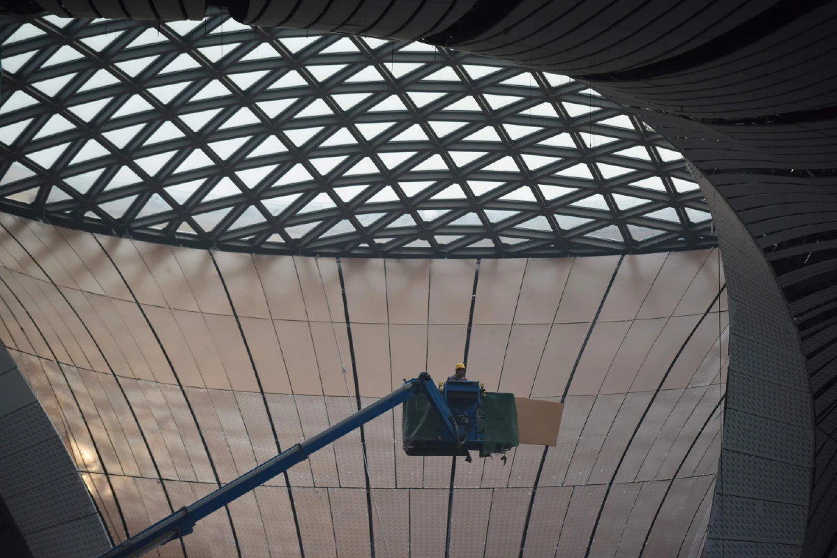 เผยโฉมสนามบินแห่งใหม่ของปักกิ่ง เทอร์มินัลใหญ่จนเดินเมื่อย