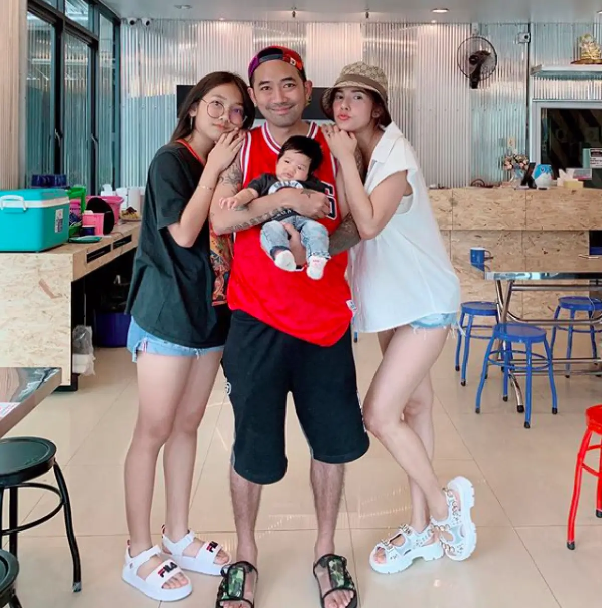 “อุ้ม ลักขณา” ขาสวยมาก! กลับมาหุ่นเป๊ะแบบเดิมแล้ว หลังคลอด "น้องดิสนีย์” ได้แค่ 3 เดือน