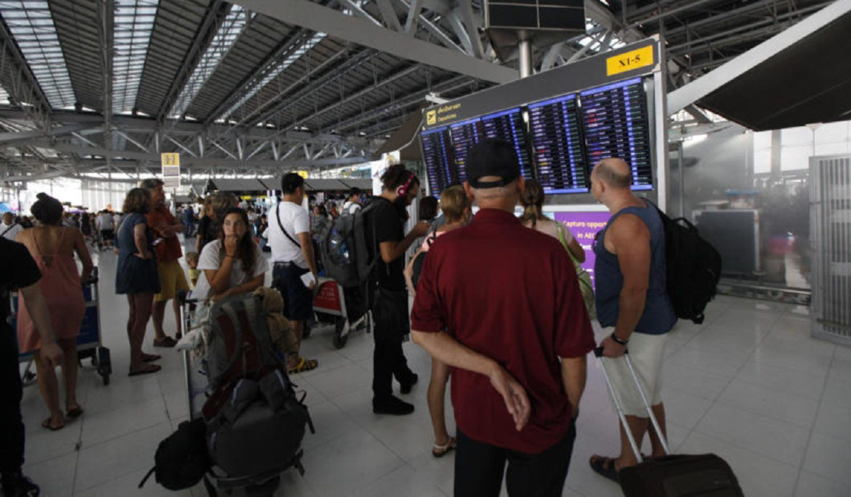 ลุ้นคนใช้สนามบินกระเตื้องแตะ 68 ล้านคนปีนี้ หลังเจอวิกฤตสหรัฐ-จีนเดือนพ.ค.วูบ ลุ้นคนใช้สนามบินกระเตื้องแตะ 68 ล้านคนปีนี้ หลังเจอวิกฤตสหรัฐ-จีนเดือนพ.ค.วูบ