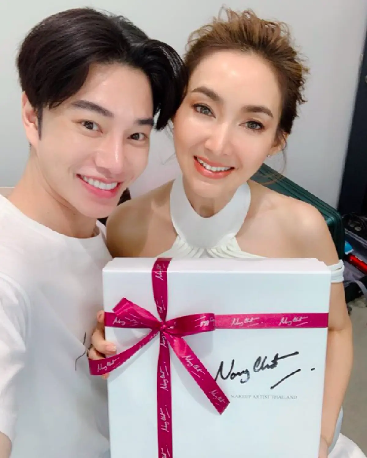 แยกไม่ออกแล้ว “ต้อม ณหทัย” หน้าสวยอมตะ หลายเสียงการันตีลุคนี้คล้าย “เบลล่า ราณี”