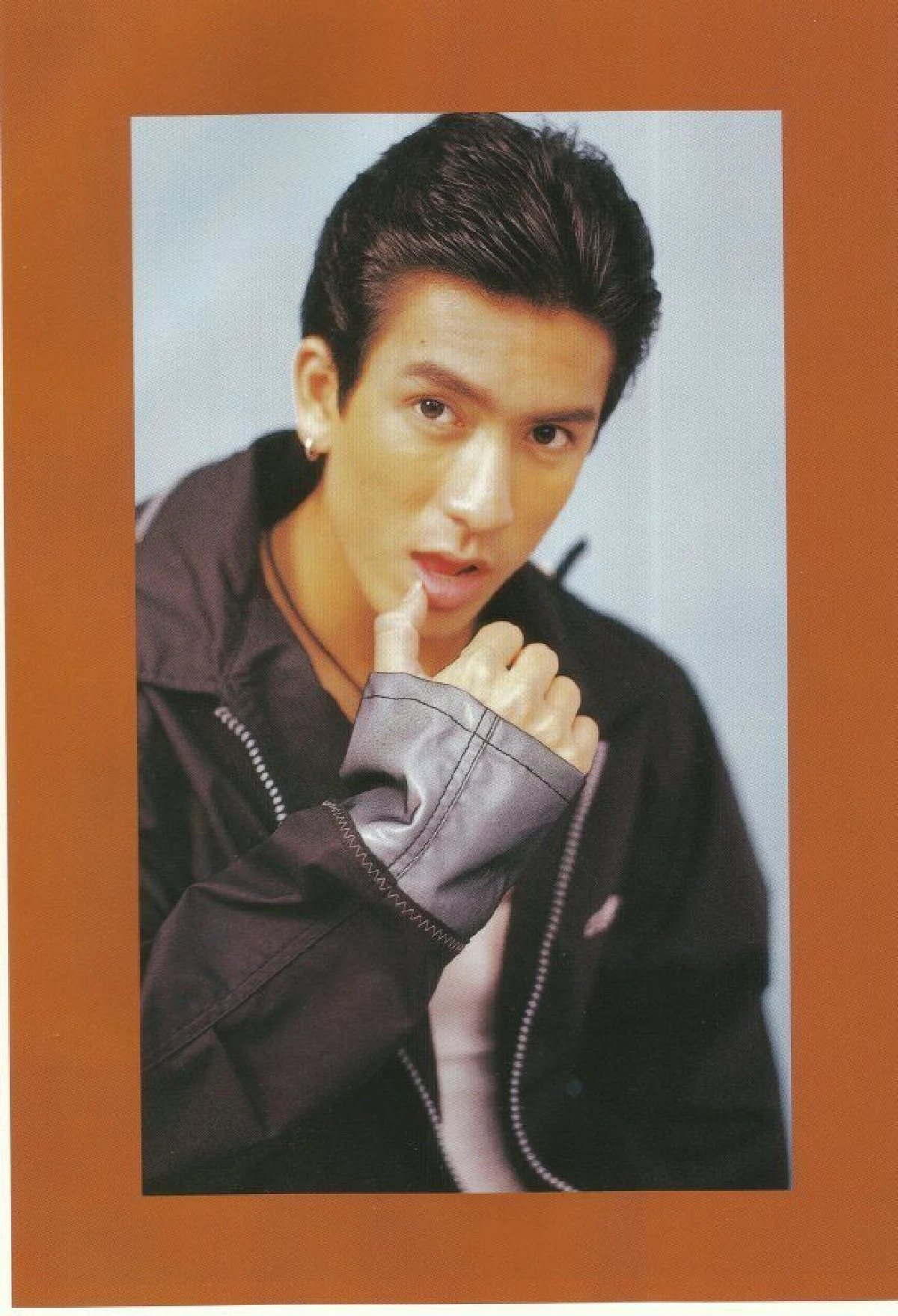 ส่องพัฒนาการความหล่อ "ติ๊ก เจษฎาภรณ์” เจ้าของฉายา “พระเอกแวมไพร์” หน้าไม่เปลี่ยนไปเลย