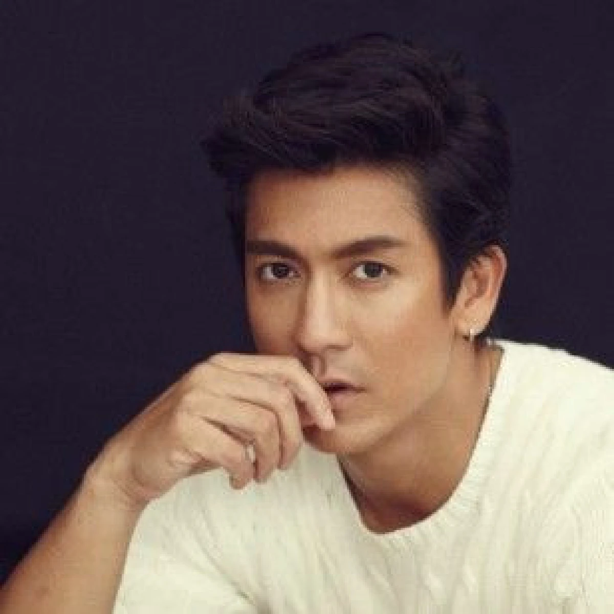 ส่องพัฒนาการความหล่อ "ติ๊ก เจษฎาภรณ์” เจ้าของฉายา “พระเอกแวมไพร์” หน้าไม่เปลี่ยนไปเลย