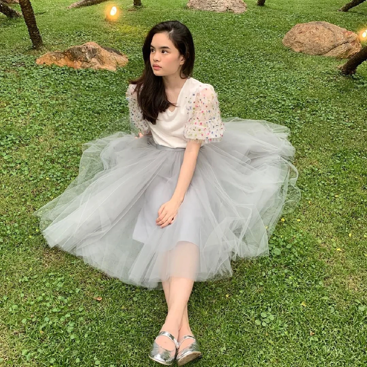 นึกว่านางแบบ! 10 ภาพ น้องแอลลี่ ยิ่งโตยิ่งสวยมาก..โพสท่าไหนก็เป๊ะปังทุกมุม