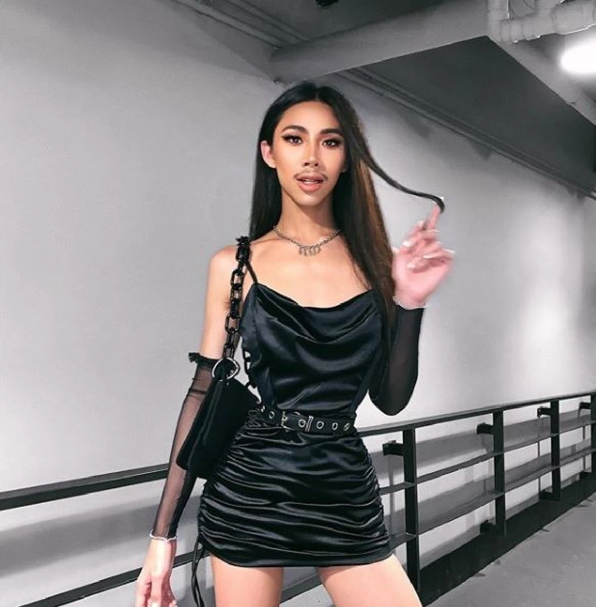 ใครฆ่าอารยา? ฟลุ๊ค กะล่อน ปะทะ ชมพู่ สวยฟาดตามวิถีเน็ตไอดอล