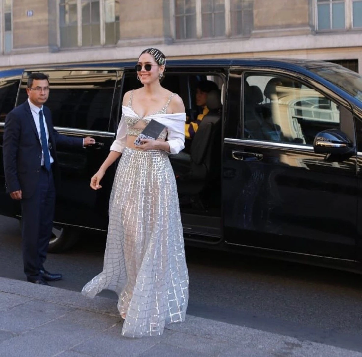 ใครฆ่าอารยา? ฟลุ๊ค กะล่อน ปะทะ ชมพู่ สวยฟาดตามวิถีเน็ตไอดอล