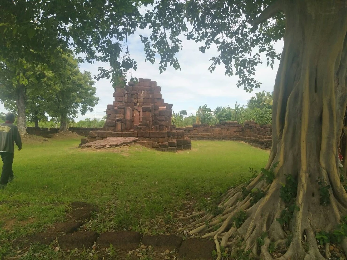 ผวา!ฝันร้ายตลอดคืนให้คนเอาหินจากปรางค์เก่าแก่ไปคืนที่เดิม