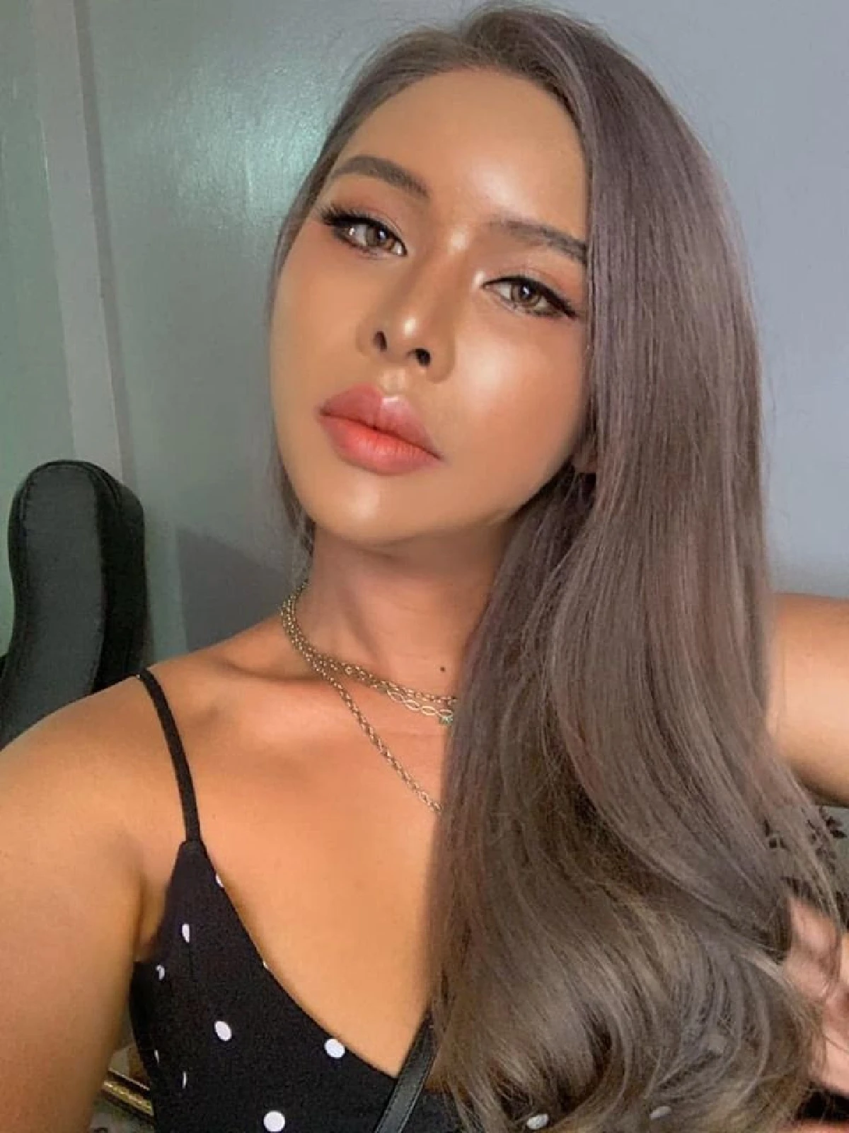 สาวประเภทสองเน็ตไอดอล “มิกซ์" ลงทุนยกเครื่องหน้าใหม่ให้เหมือน "ญาญ่า อุรัสยา”