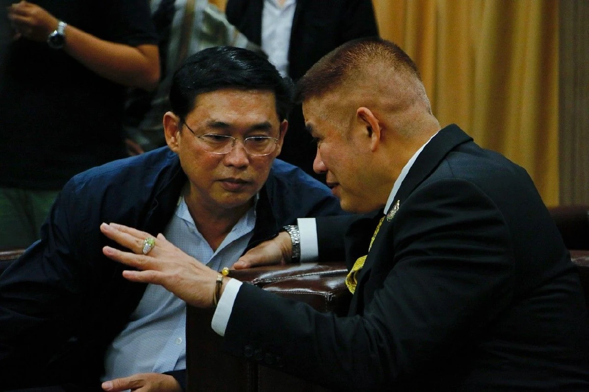 "สนธิรัตน์"หารือ"แกนนำสามมิตร" กระชับบรรยากาศพลังประชารัฐชื่นมื่น