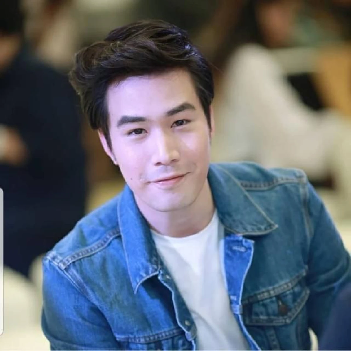 ใช่หรือเปล่า!? โลกออนไลน์แห่แชร์ภาพคล้าย “ซัน-บลู” ยืนอยู่กันหน้าคอนโด