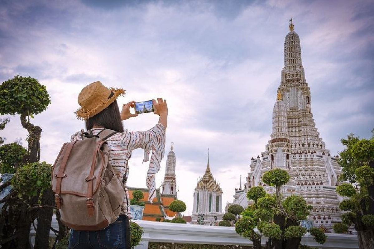 Booking.com กางผลวิจัยนักท่องเที่ยว Gen Z พร้อมลุยเดี่ยว โตแล้วไปเที่ยวคนเดียวได้ Booking.com กางผลวิจัยนักท่องเที่ยว Gen Z พร้อมลุยเดี่ยว โตแล้วไปเที่ยวคนเดียวได้