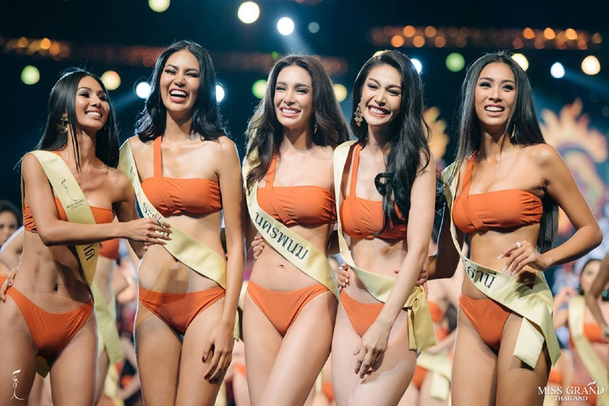 5 สาวงามมิสแกรนด์ อวดหุ่นสวยปังเข้าตากรรมการลุ้นตำแหน่ง Best in Swimsuit 5 สาวงามมิสแกรนด์ อวดหุ่นสวยปังเข้าตากรรมการลุ้นตำแหน่ง Best in Swimsuit