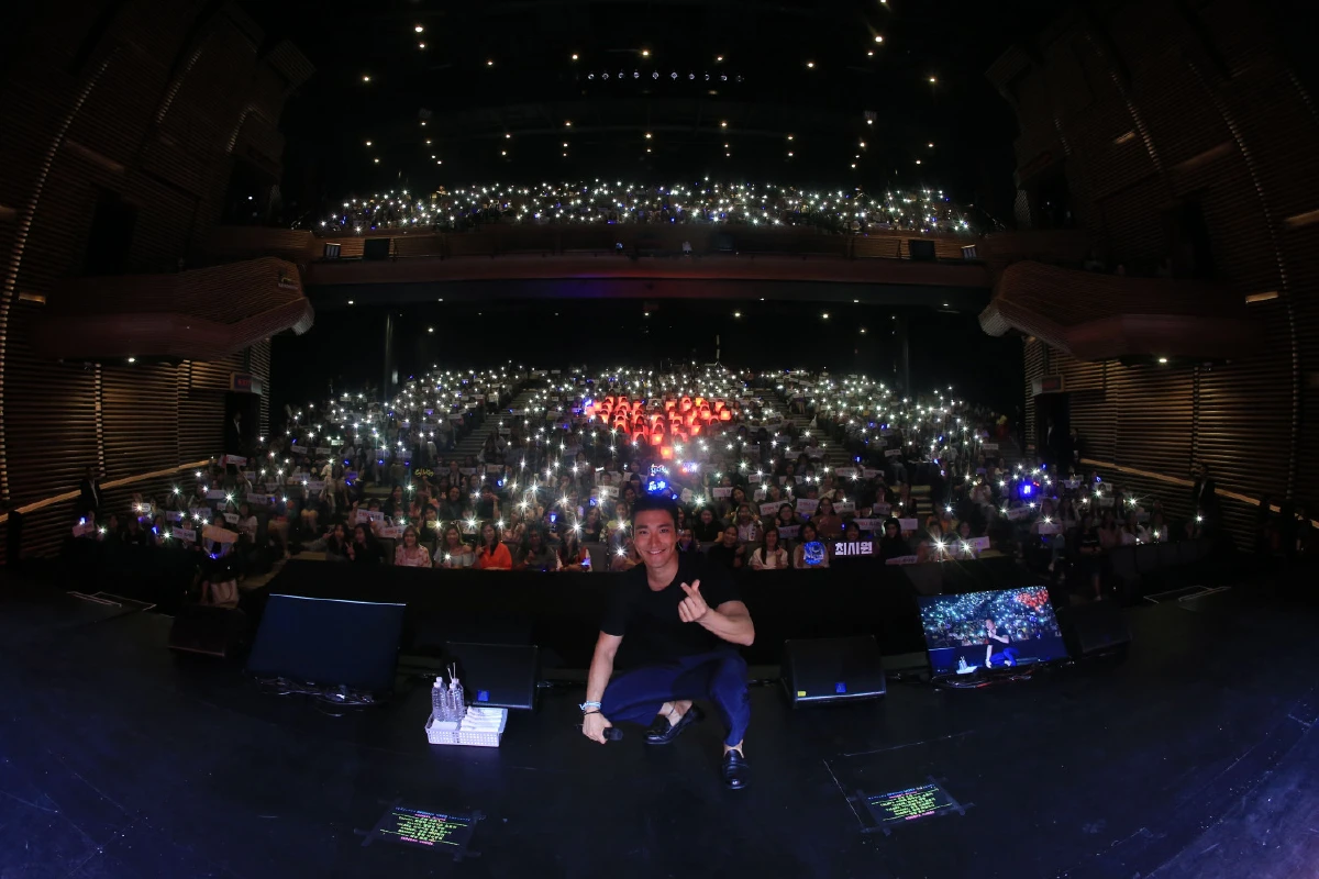 "ผมจะรักคุณตลอดไป" ชเว ซีวอน ปากหวาน..เสิร์ฟความประทับใจงานแฟนมีตติ้ง