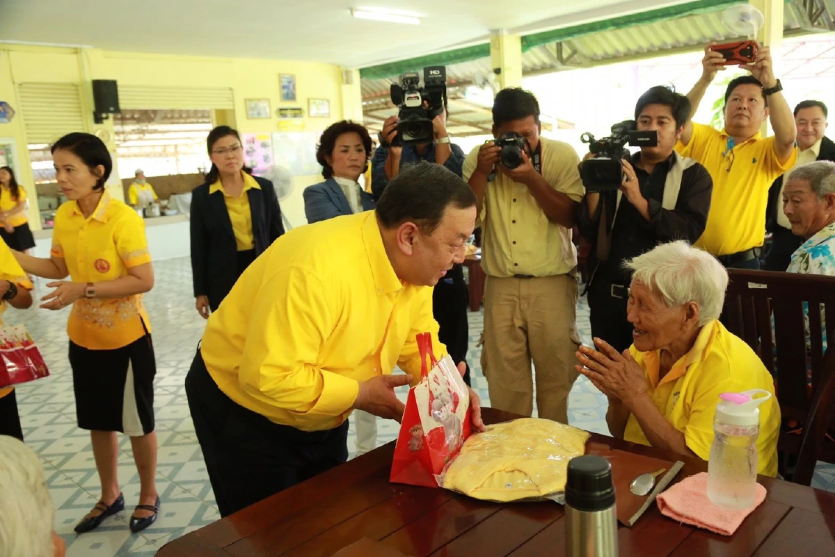 จุติผงะ!ค่าอาหารกลางวันผู้สูงอายุเท่านักโทษเรือนจำ