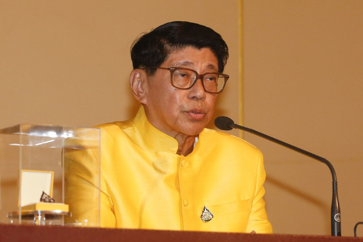 ครม.ใหม่เข้าเฝ้าถวายสัตย์ 16ก.ค.ที่พระที่นั่งอัมพรสถาน ครม.ใหม่เข้าเฝ้าถวายสัตย์ 16ก.ค.ที่พระที่นั่งอัมพรสถาน