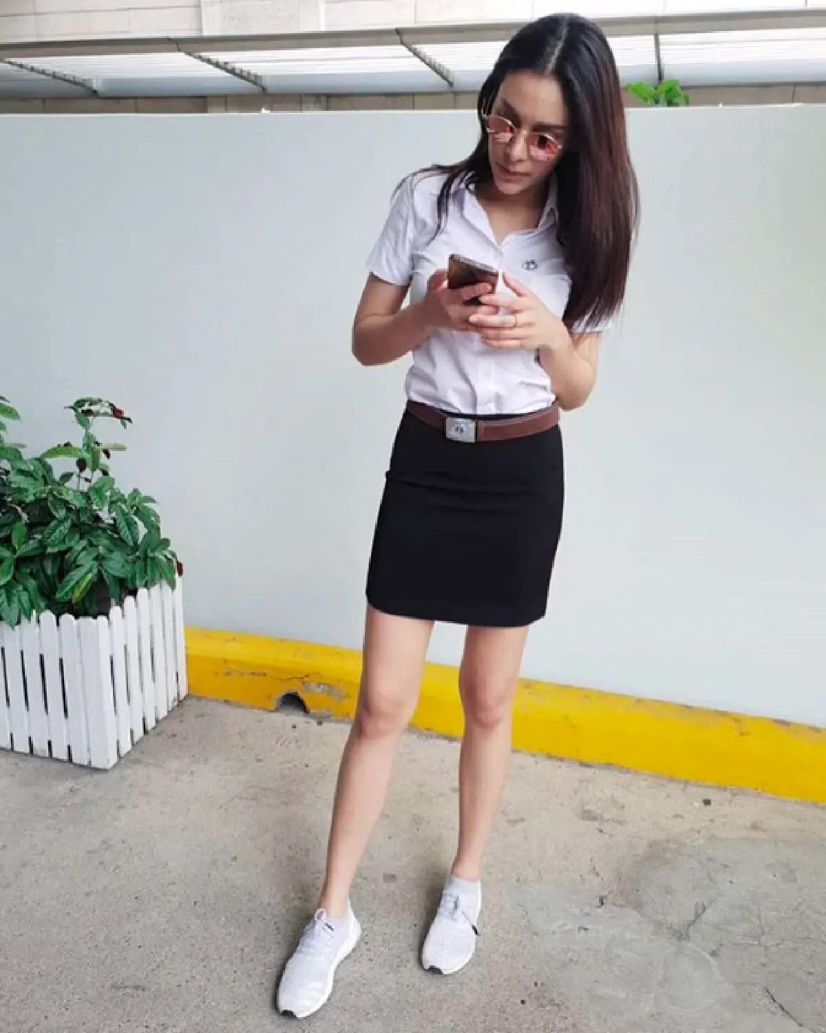 ส่องภาพชุดนักศึกษา "โกโก้ อารยะ” สาวงามจากนครพนม ผู้คว้ามงกุฎ "มิสแกรนด์ 2019"