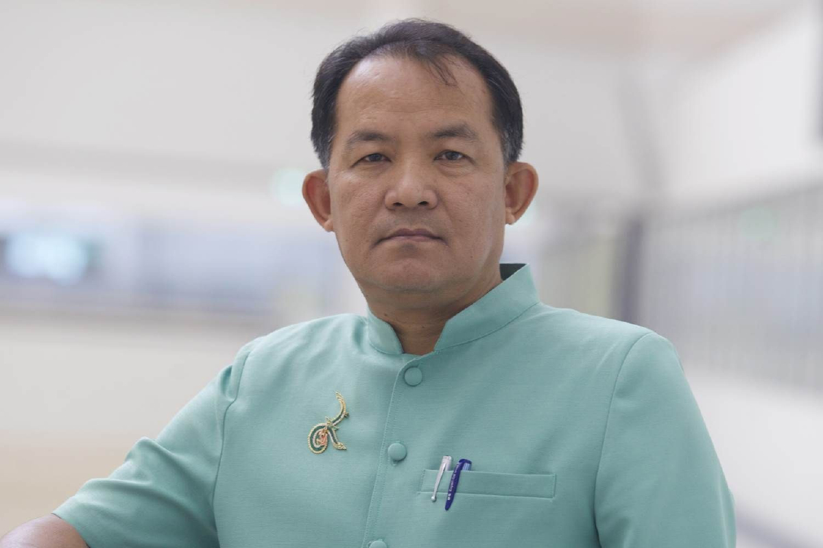 "ศรีสุวรรณ" เตือนนักการเมืองพูดให้ "ชังชาติ" เจอยื่นศาลรธน.สั่งระงับแน่ "ศรีสุวรรณ" เตือนนักการเมืองพูดให้ "ชังชาติ" เจอยื่นศาลรธน.สั่งระงับแน่