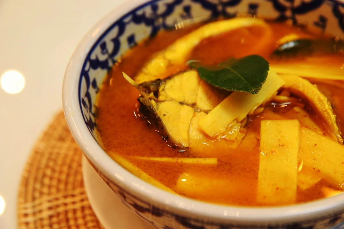 'ครัวกลางกรุง' ปรุงรสชาติความเป็นไทยตำรับพื้นบ้าน เสิร์ฟความอร่อยมานาน 20 ปี