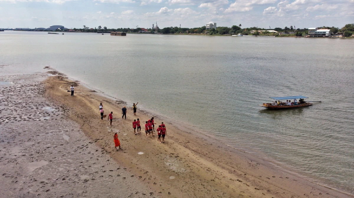 ชวนเที่ยวหาดทรายน้ำจืดกลางแม่น้ำเจ้าพระยาอันซีนใหม่เมืองปทุมฯ