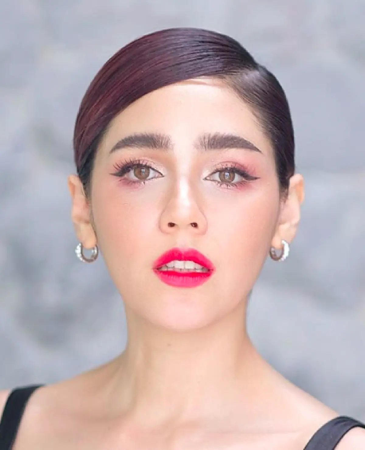 สะดุดตา “นัท มีเรีย-ชมพู่ อารยา” กับมุมที่แอบคล้ายกัน จนนึกว่าพี่น้อง