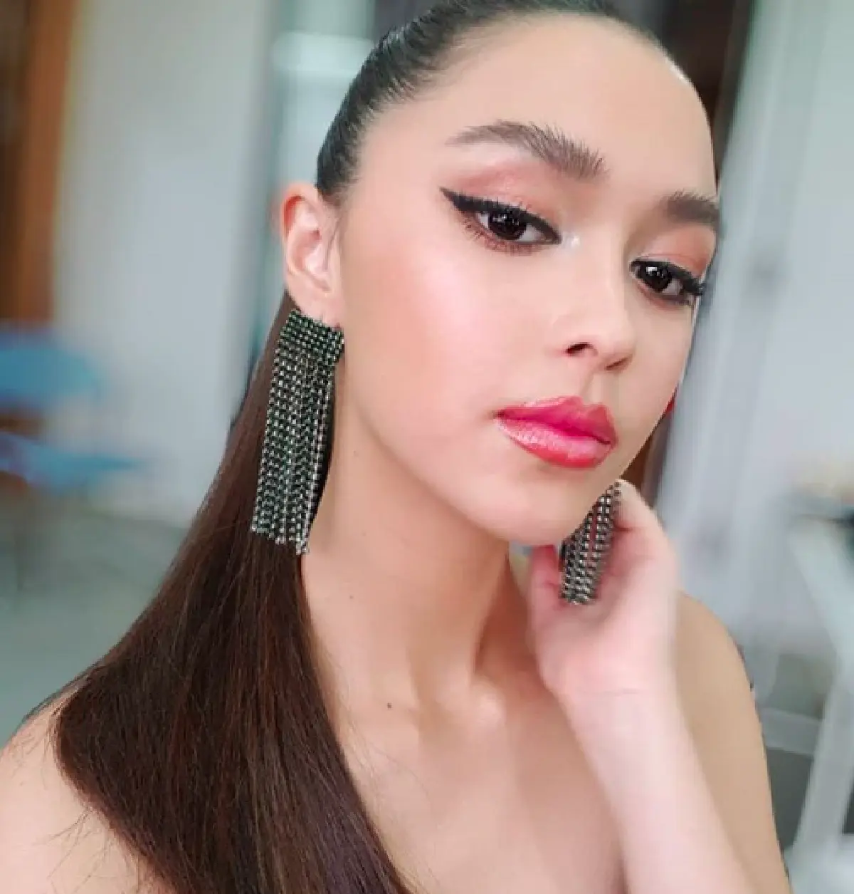 10 ลุคไม่ซ้ำของ “แพทริเซีย กู๊ด” นางเอกลูกครึ่งไทย-อังกฤษ ที่เอาอยู่ทุกสไตล์